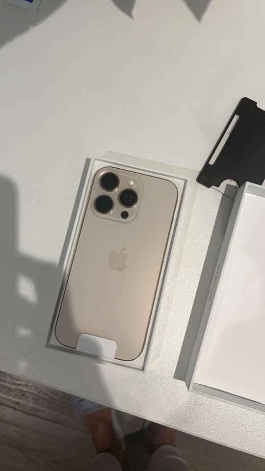 Apple iPhone 16 Pro 256 GB 5G