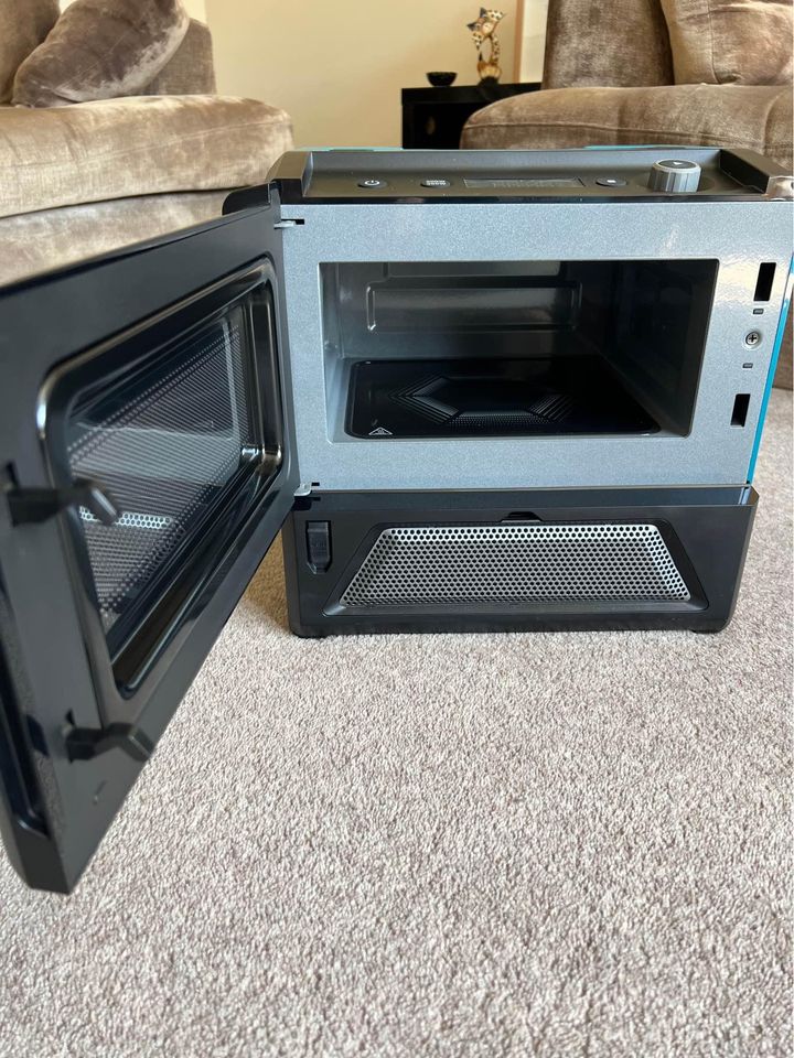 Makita Microwave 40v XGT