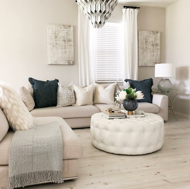 Moore 120.5″ Wide Reversible Modular Sectional